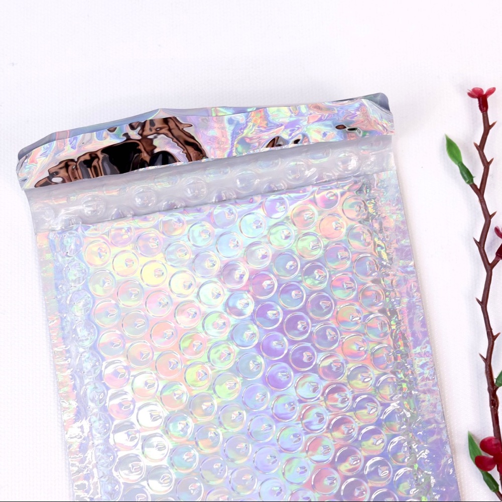 25 Silver 4.25 X 8 Bubble Mailers PRICE IS FIRM - Picture 4 of 5